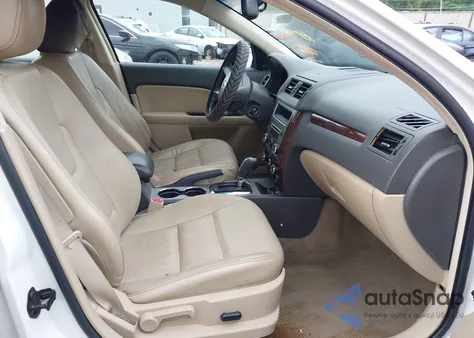 2010 Ford Fusion from USA, damaged, VIN 3FAHP0JAXAR136486